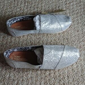 TOMS Silver Glitter Slip-On flats size 6.5